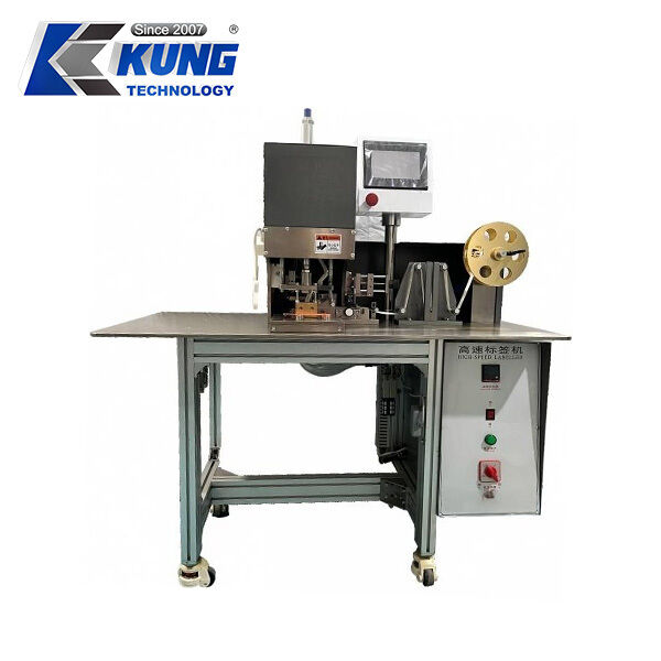 Automatic Label Cutting And Stamping Machine For Shoe Upper